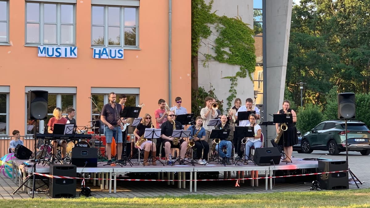 Bild von Fête de la Musique: Bigband Schwungkollegium